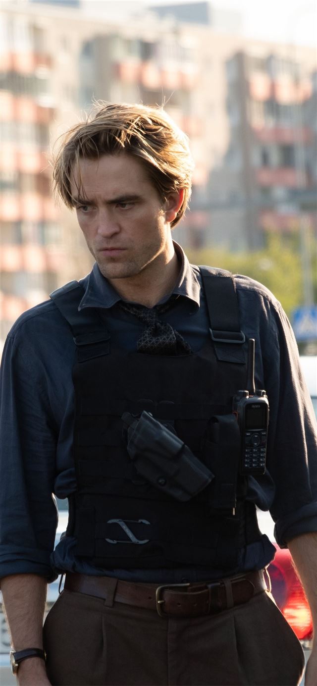 1125x2436 robert pattinson tenet 5k - 2020 movies iPhone X Wallpaper