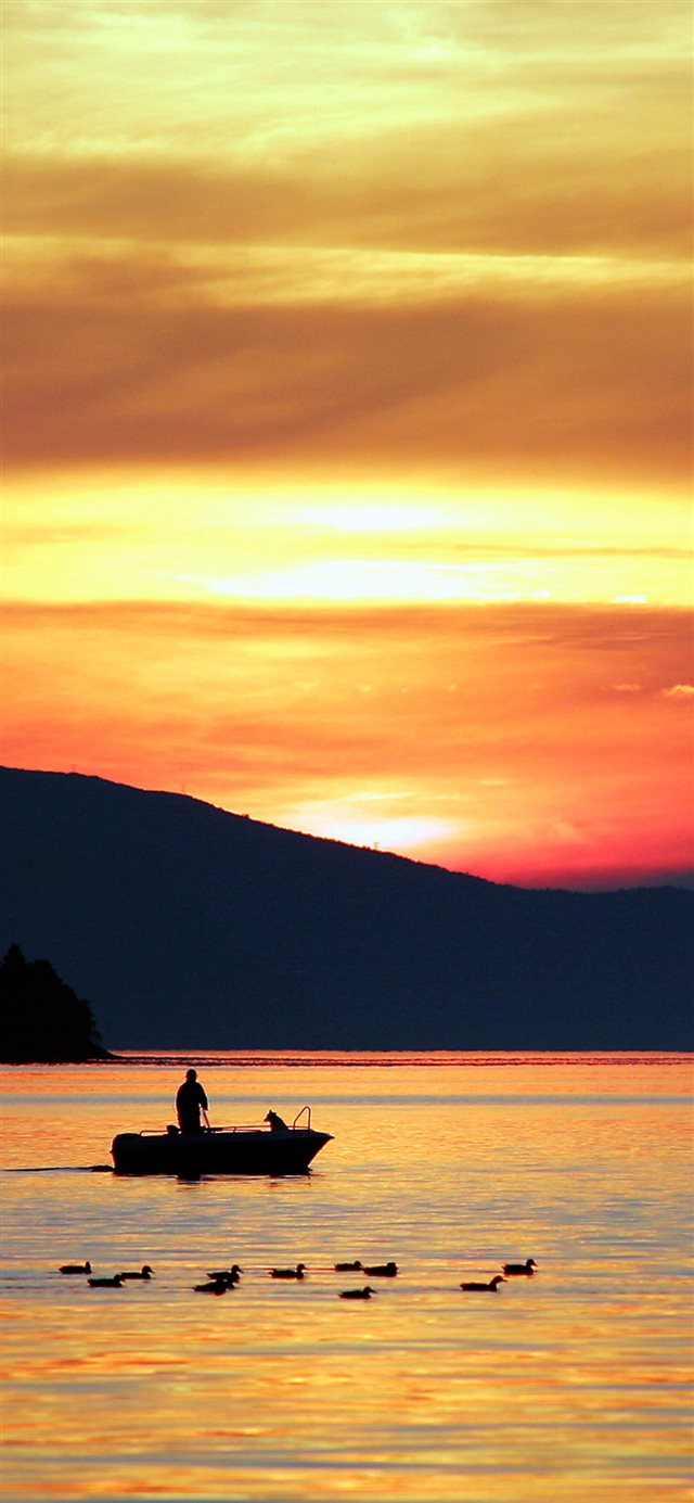 1125x2436 Sunset River Mountain Sky Afternoon - night iPhone X Wallpaper