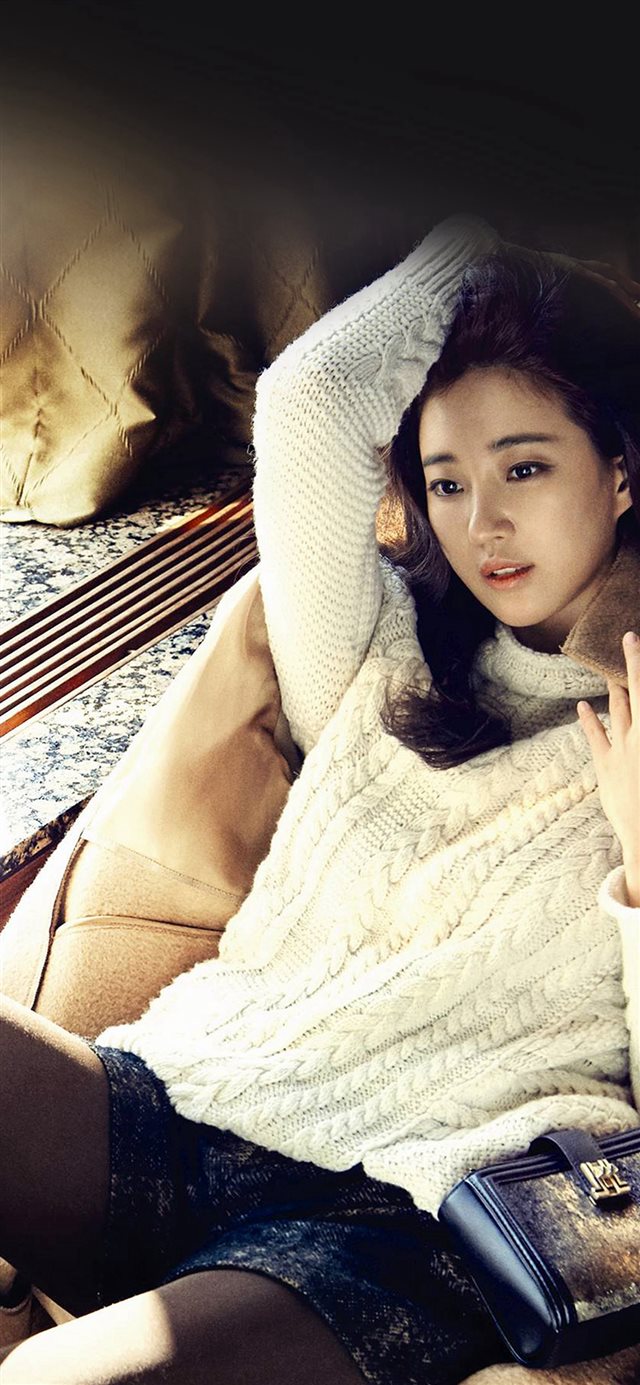 1125x2436 Sarang Kim Kpop Girl Photoshoot - yellow iPhone X Wallpaper