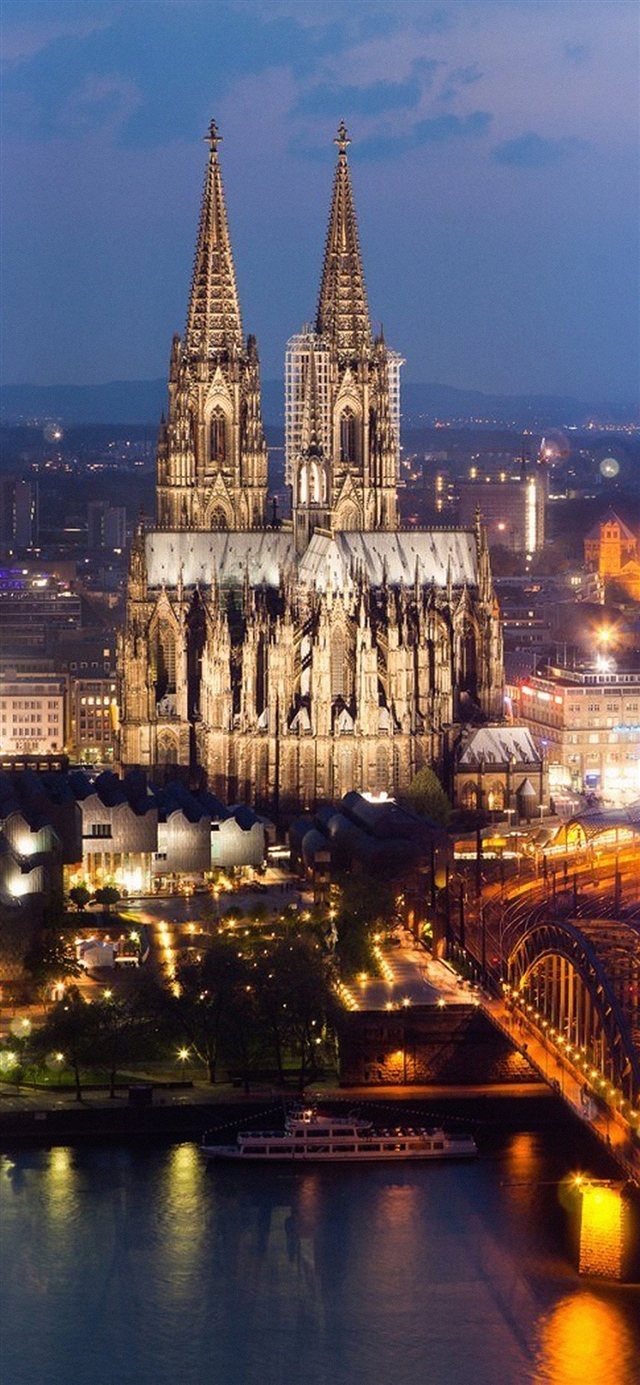 1125x2436 Cologne cathedral - spain iPhone X Wallpaper