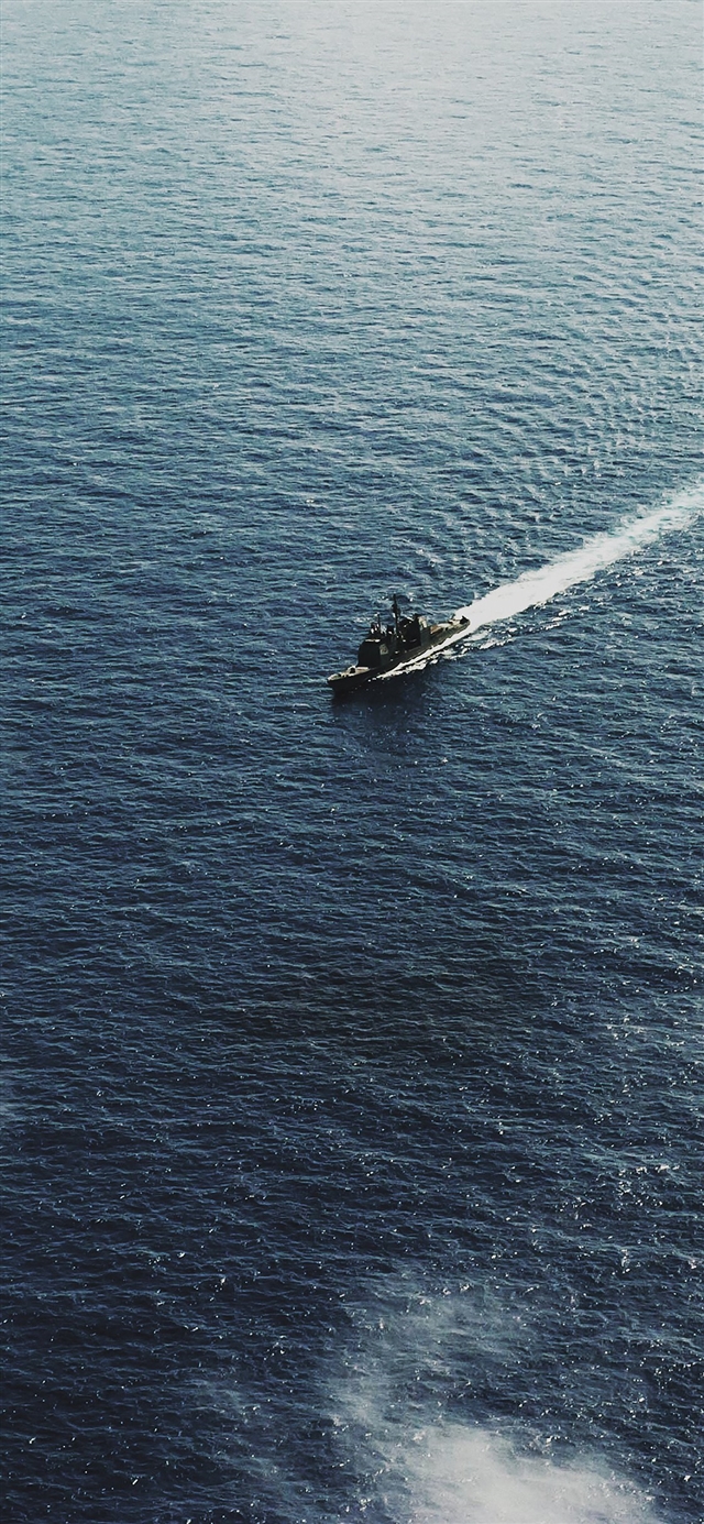 1125x2436 Ocean ship sea sunny  - ship iPhone X Wallpaper