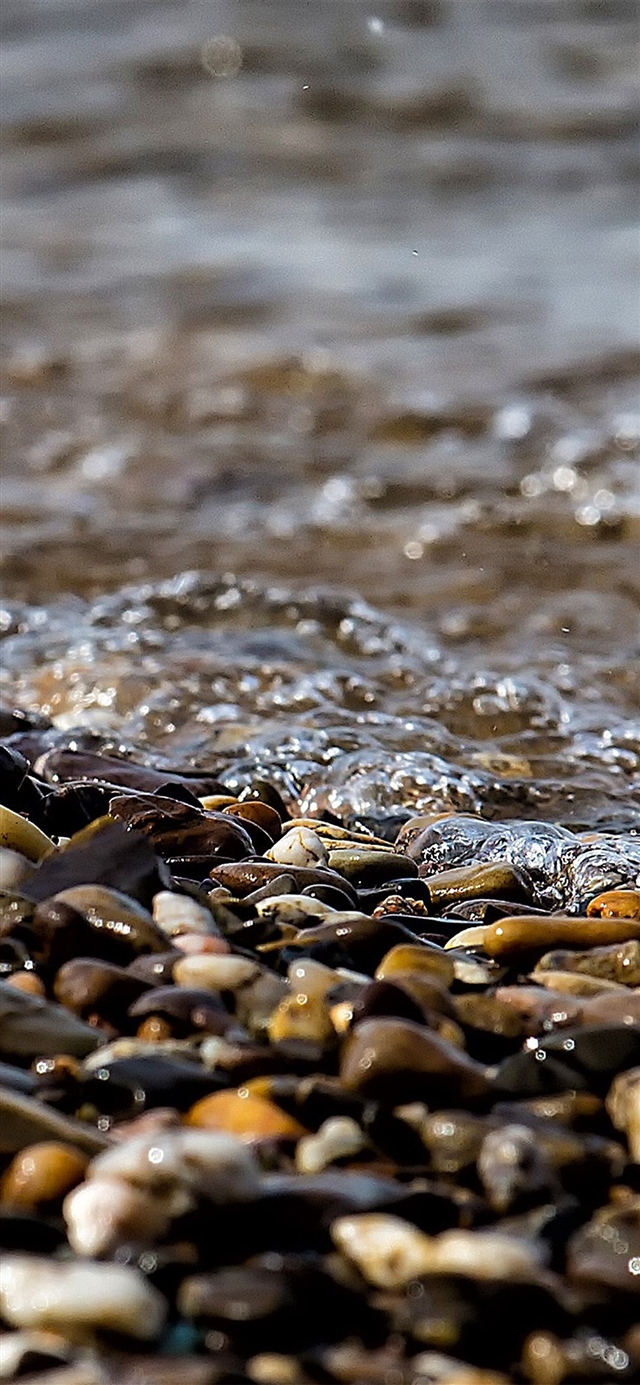 1125x2436 Rock ocean wave sea - bokeh iPhone X Wallpaper