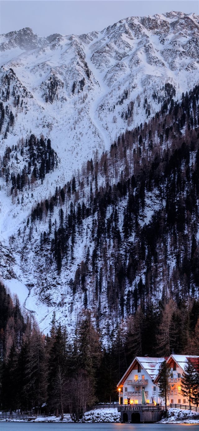 1125x2436 Lakeside - snow iPhone X Wallpaper