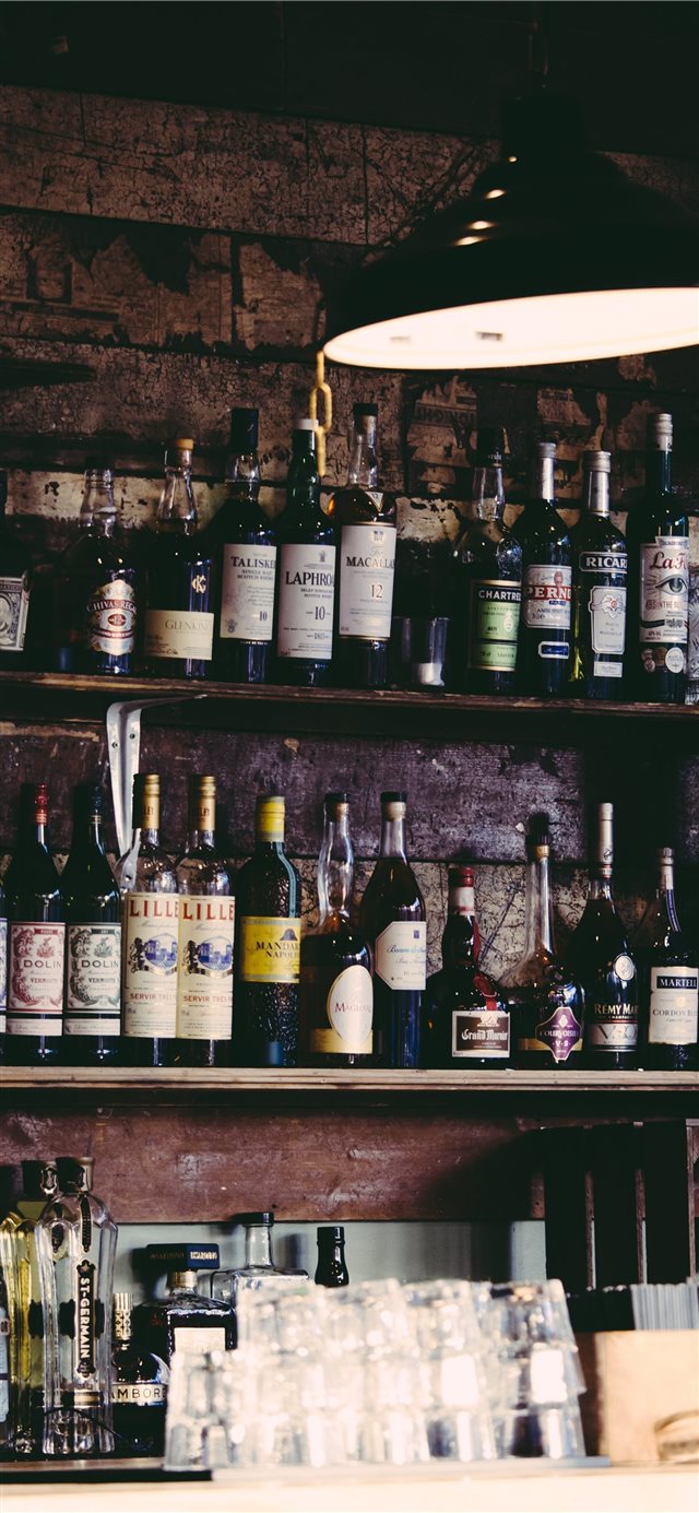 1125x2436 bottle - drink iPhone X Wallpaper