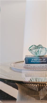 Must Reads wallpaper