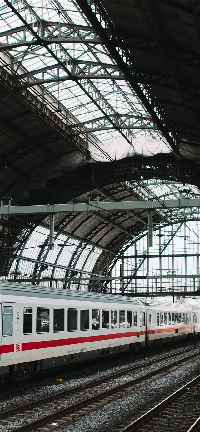 1125x2436 Amsterdam - window iPhone X Wallpaper
