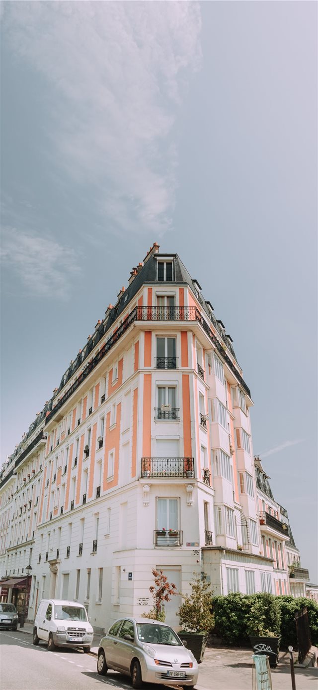 1125x2436 Paris  France - light iPhone X Wallpaper