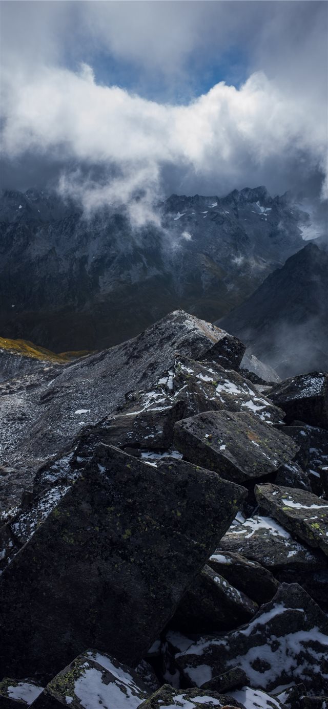 1125x2436 Piz Badus  Andermatt  Switzerland - snow iPhone X Wallpaper