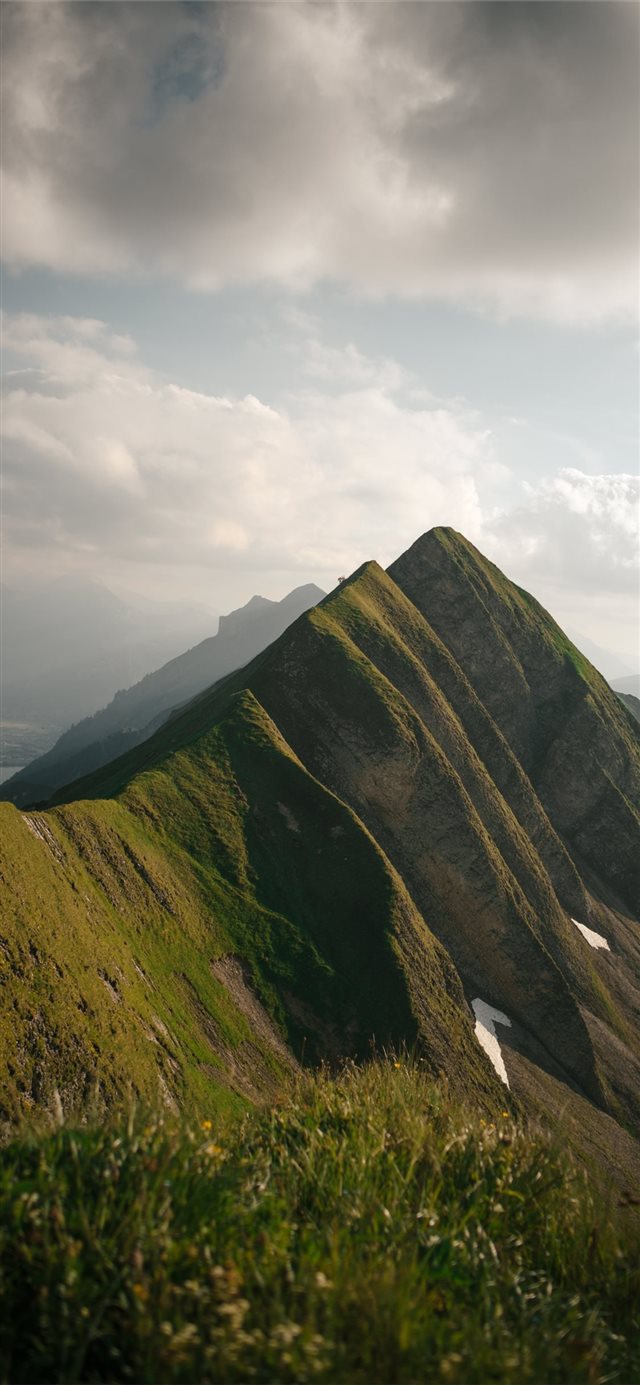1125x2436 Tannhorn  Brienz  Switzerland - outdoor iPhone X Wallpaper