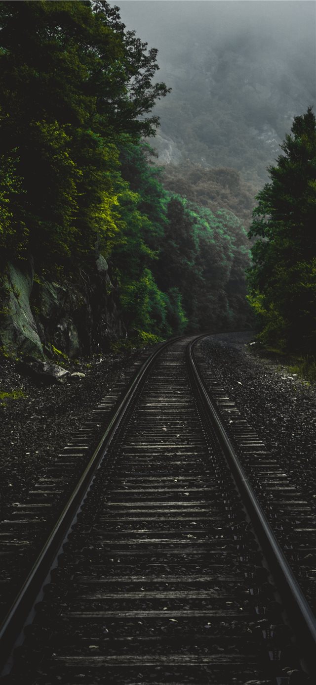 1125x2436 Morning hike in Connecticut  - outdoor iPhone X Wallpaper