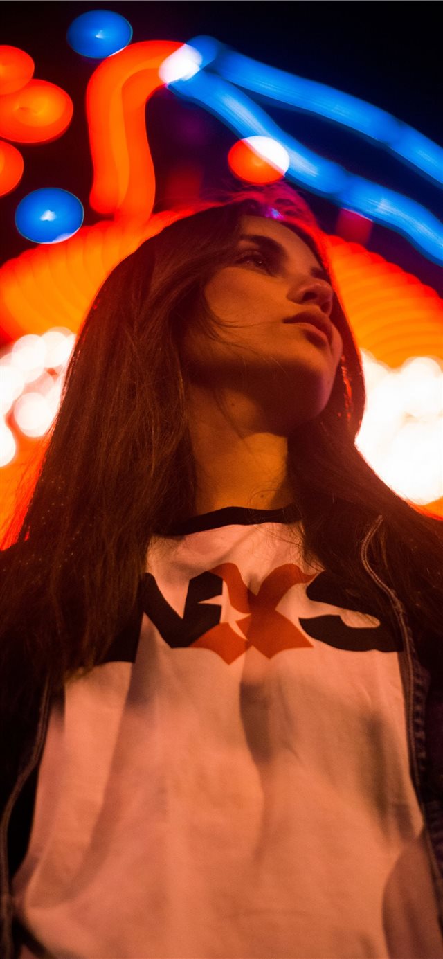 1125x2436 low light - light iPhone X Wallpaper