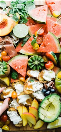 Summer Party Platter wallpaper