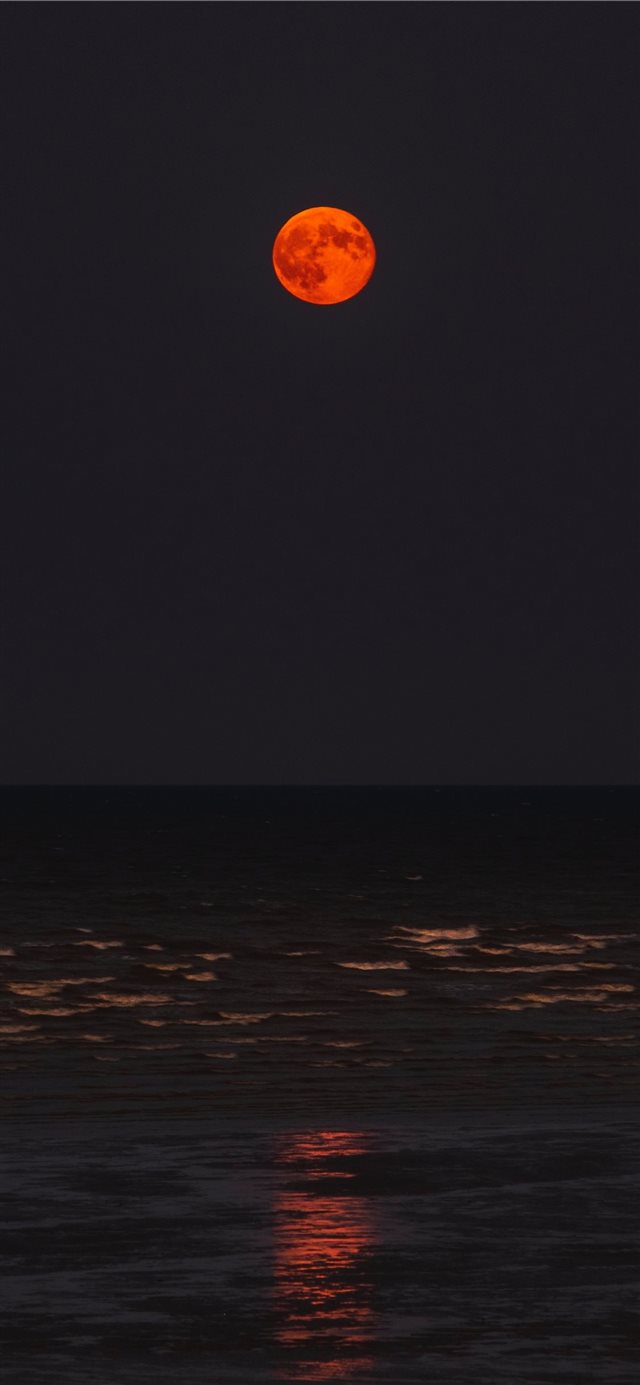 1125x2436 Orange - night sky iPhone X Wallpaper