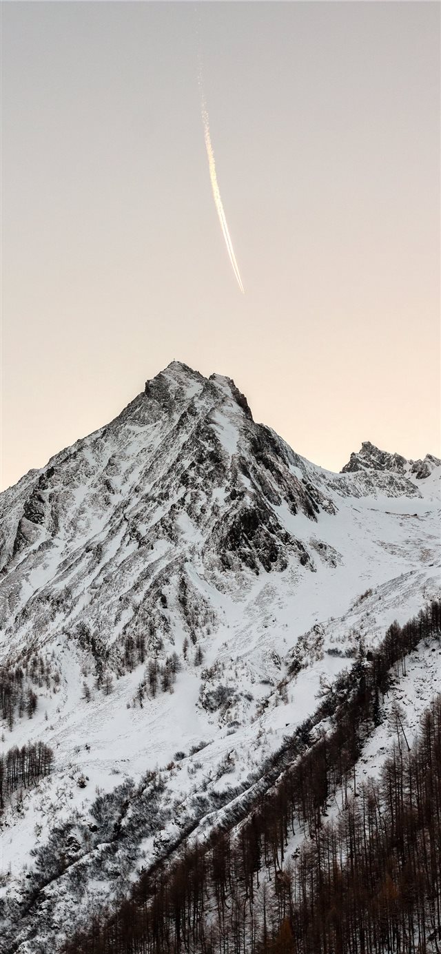 1125x2436 Fly - snow iPhone X Wallpaper