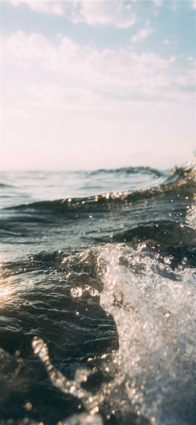 1125x2436 Splashing - natural iPhone X Wallpaper