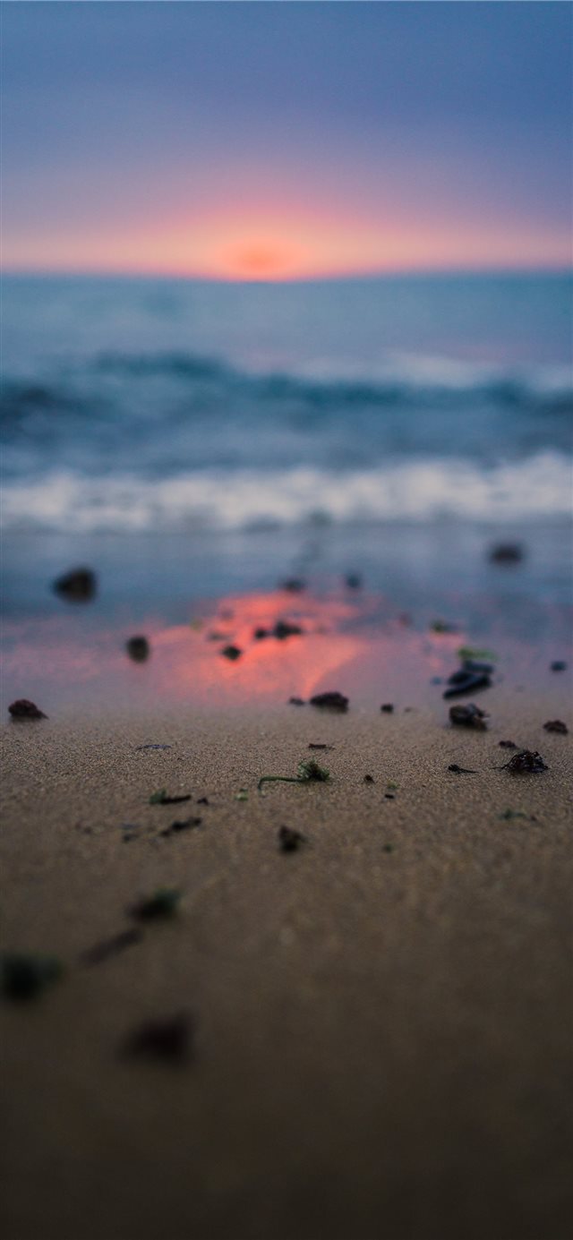 1125x2436 Detailed waters  - clear iPhone X Wallpaper