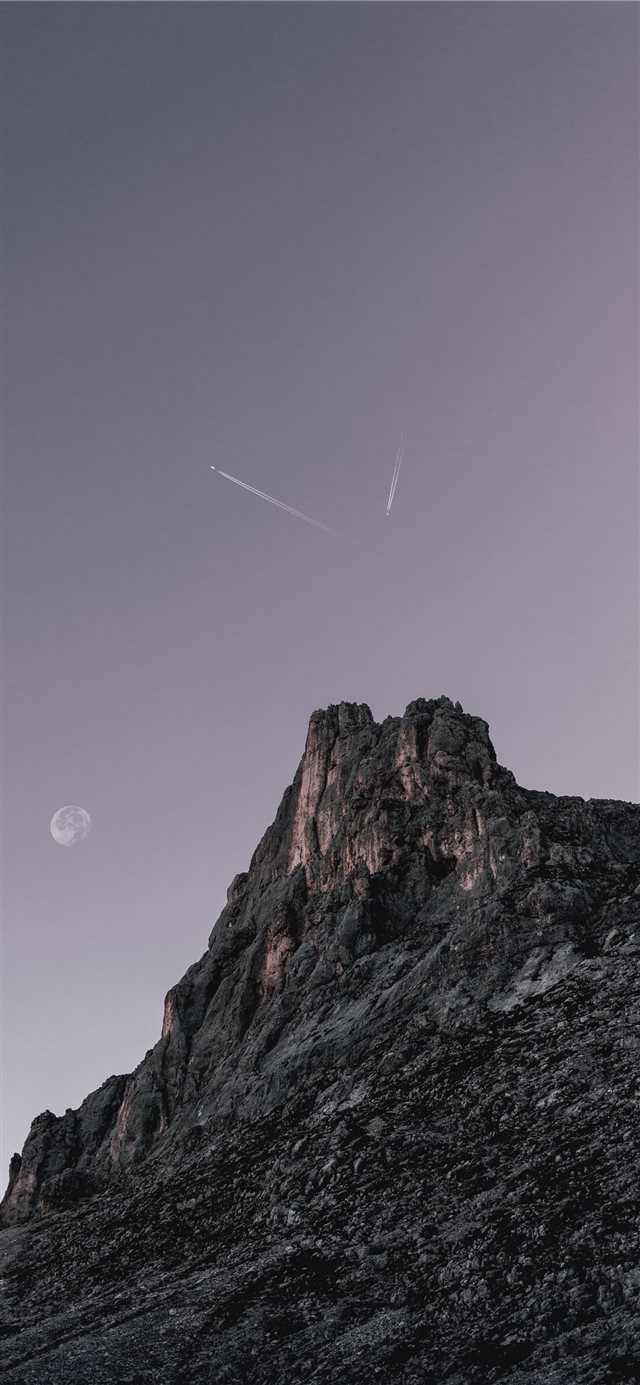 1125x2436 Moony colors - mountain iPhone X Wallpaper