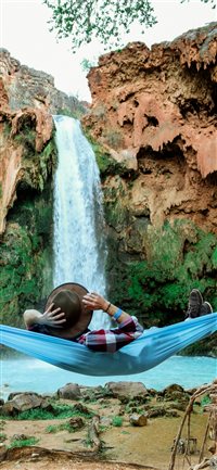 Paradise in the desert wallpaper