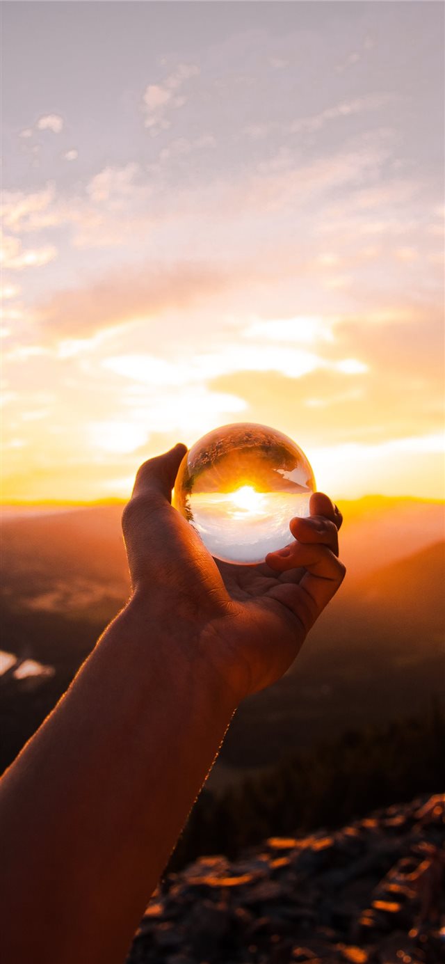 1125x2436 Sunset Sphere - golden iPhone X Wallpaper