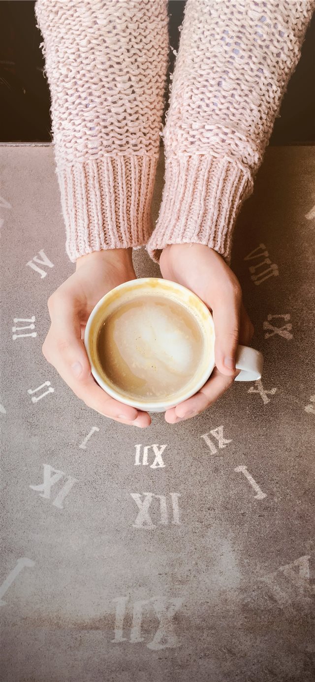 1125x2436 Look at the time  - clock iPhone X Wallpaper