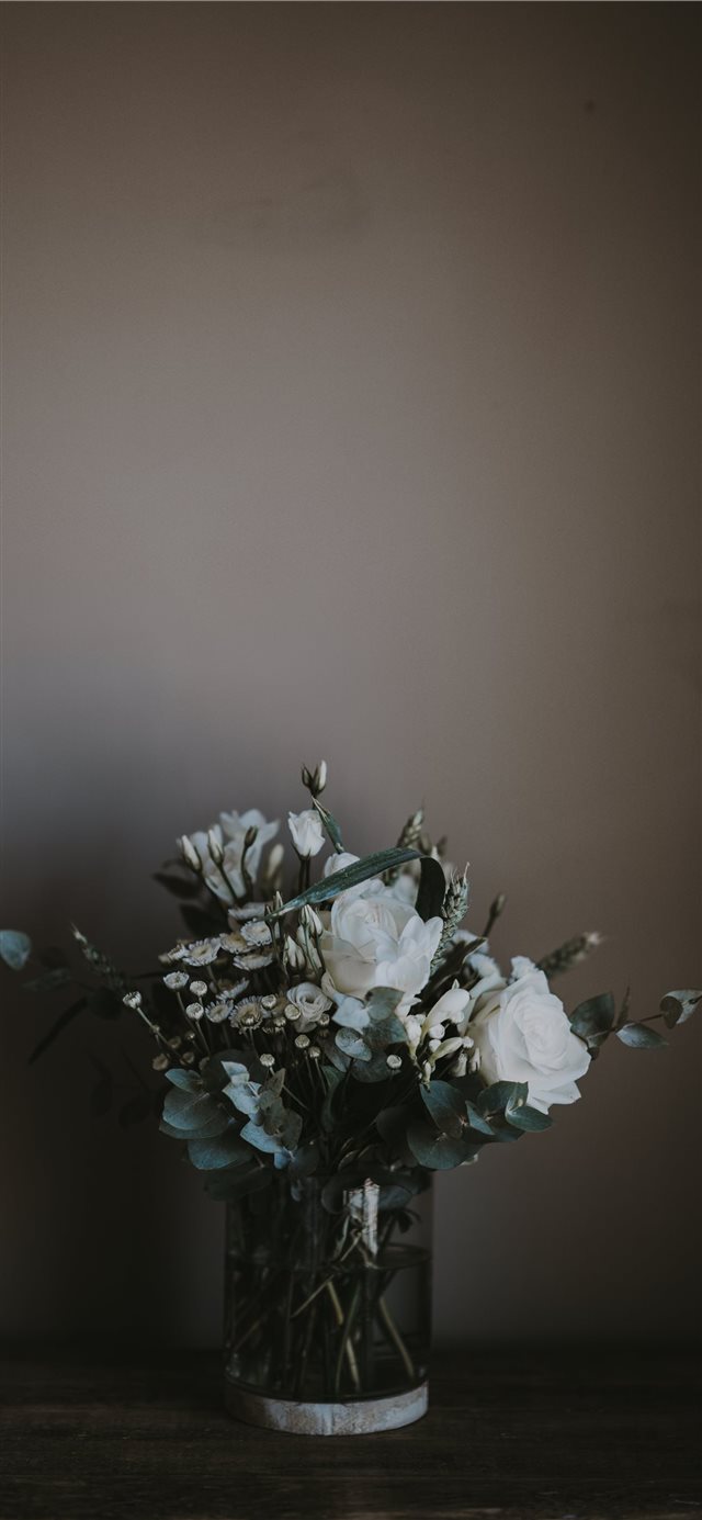 1125x2436 Dark florals - floral iPhone X Wallpaper