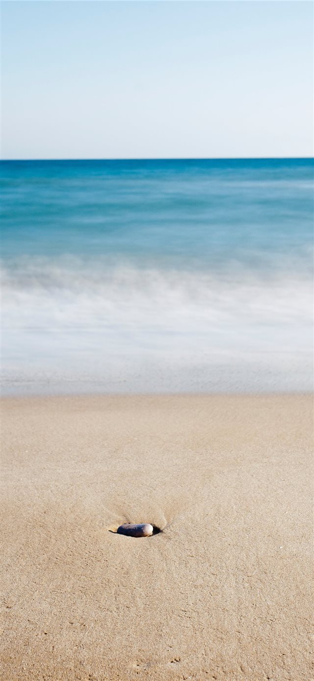 1125x2436 Lonely stone - calm iPhone X Wallpaper