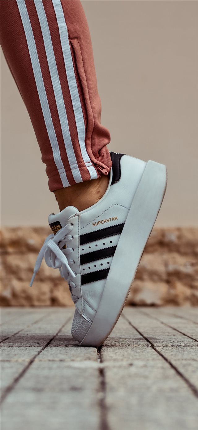 1125x2436 Street Editorial - shoe iPhone X Wallpaper