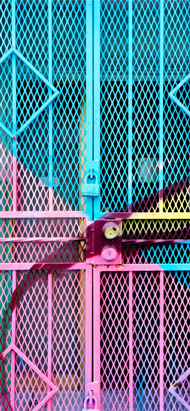 1125x2436 Wynwood  Miami  United States - graffiti iPhone X Wallpaper