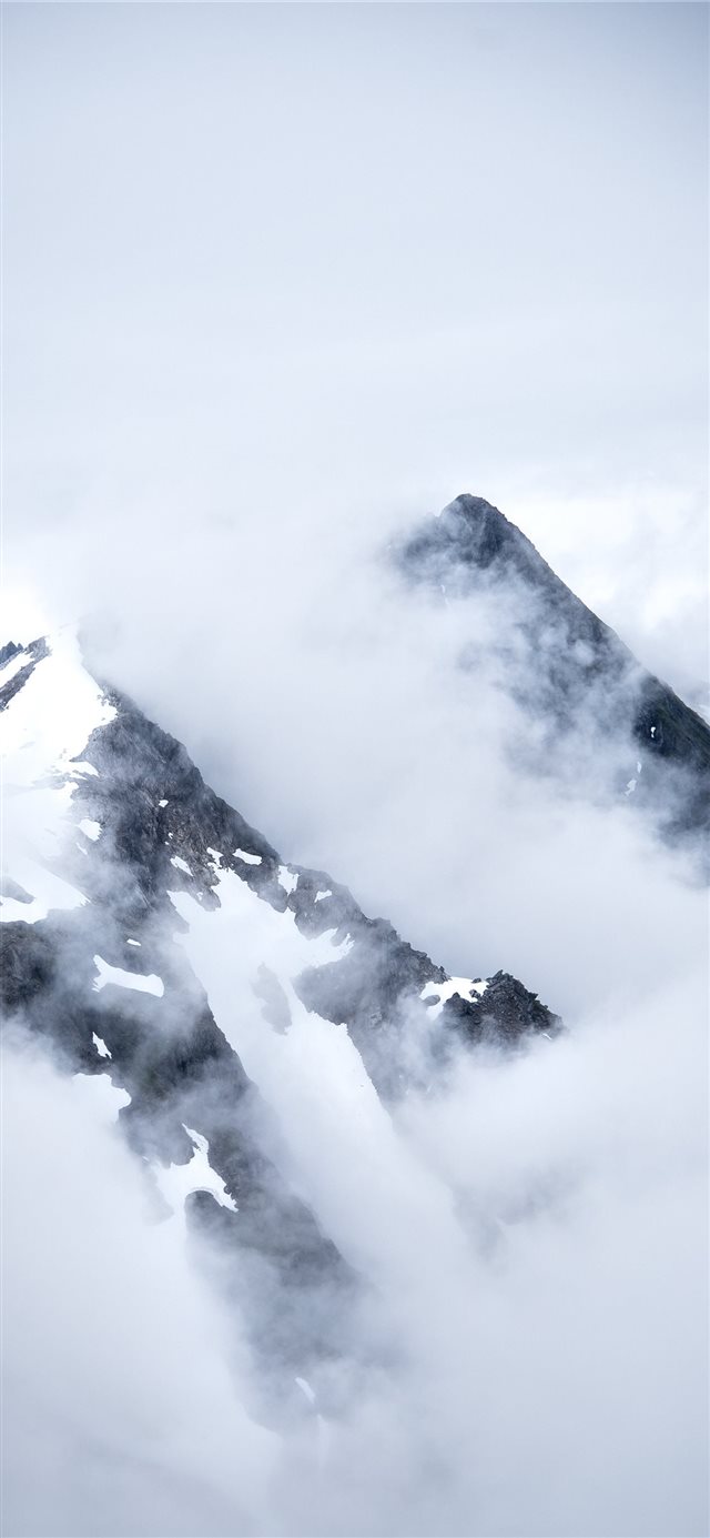 1125x2436 peak - top iPhone X Wallpaper