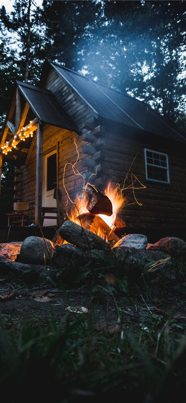 1125x2436 Cabin in the Woods - house iPhone X Wallpaper