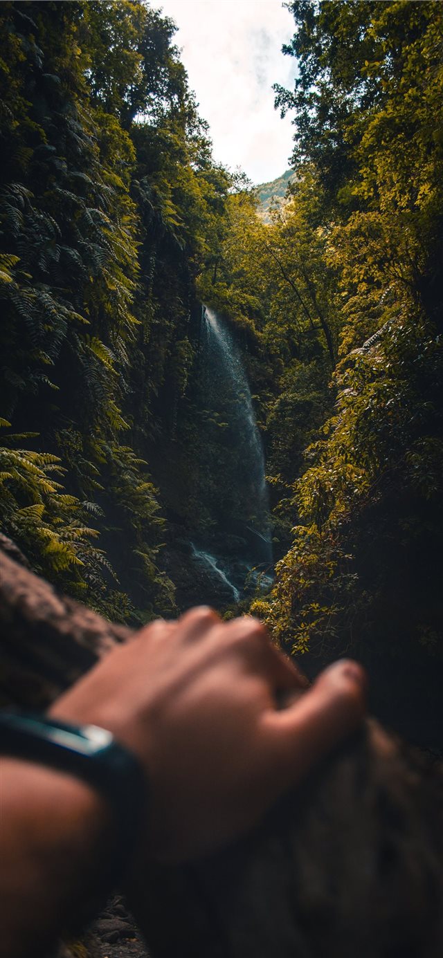 1125x2436 Explore - world iPhone X Wallpaper