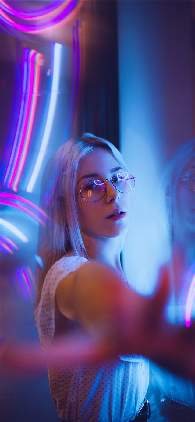1125x2436 Welcome to the game - neon portrait iPhone X Wallpaper