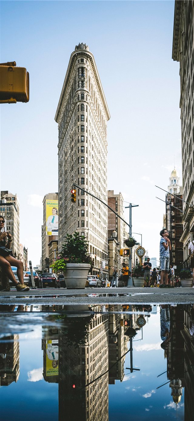 1125x2436 No Rain  No Flowers  - cityscape iPhone X Wallpaper