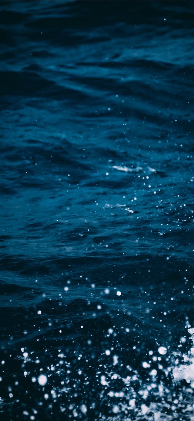 1125x2436 Lost in Indian Ocean - chill iPhone X Wallpaper
