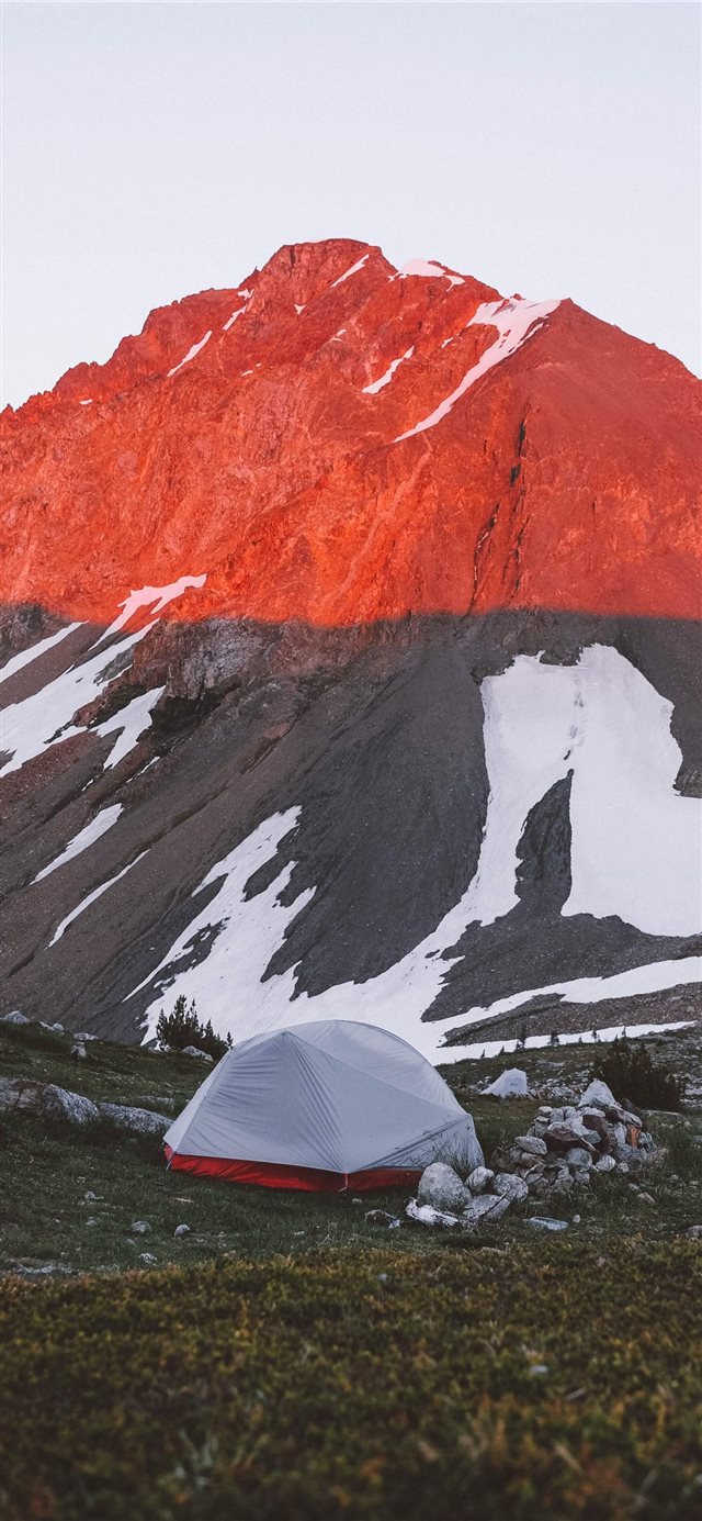 1125x2436 Backpacking in Vancouver - nature iPhone X Wallpaper