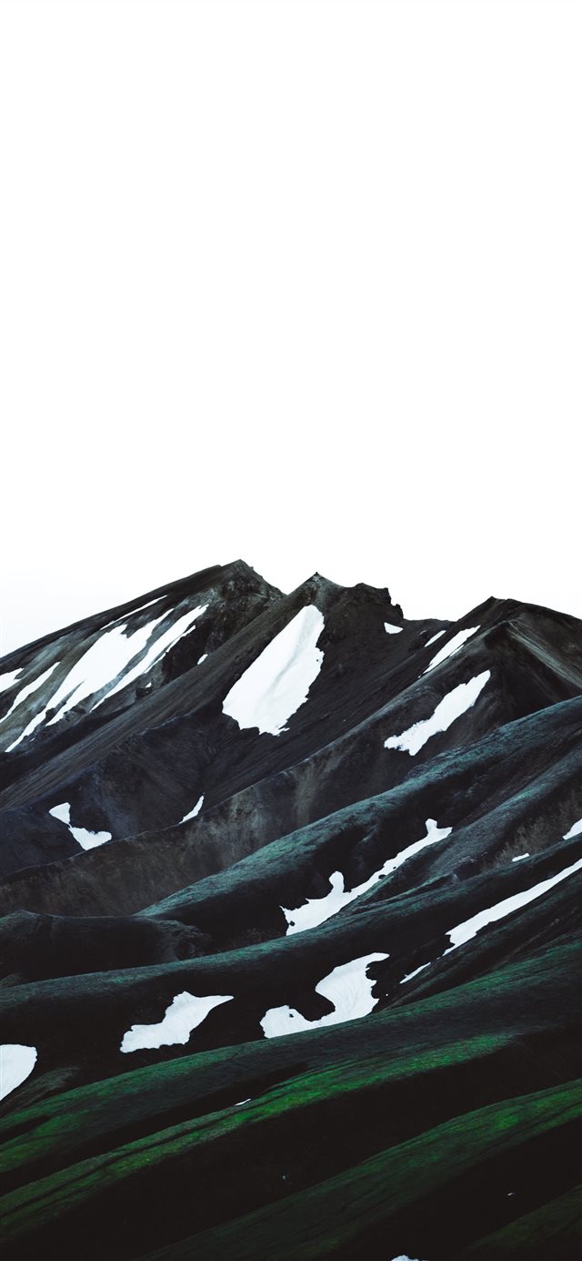 1125x2436 Landmannalaugar  Iceland - moody iPhone X Wallpaper