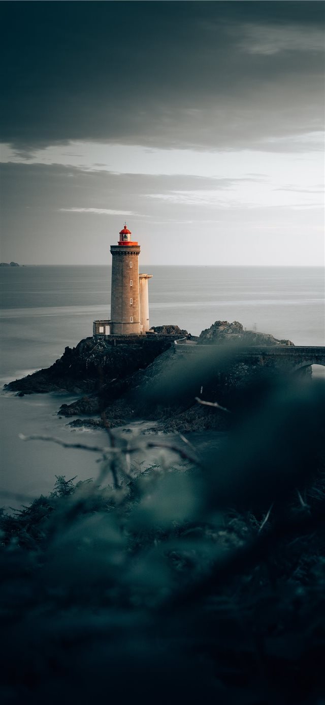 1125x2436 Phare du Petit Minou - wallpaper iPhone X Wallpaper