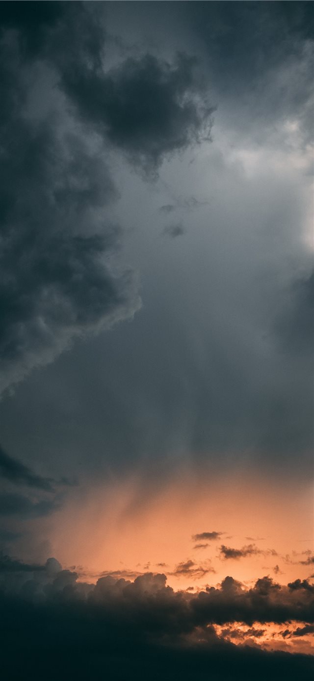 1125x2436 Stormy Love - landscape iPhone X Wallpaper
