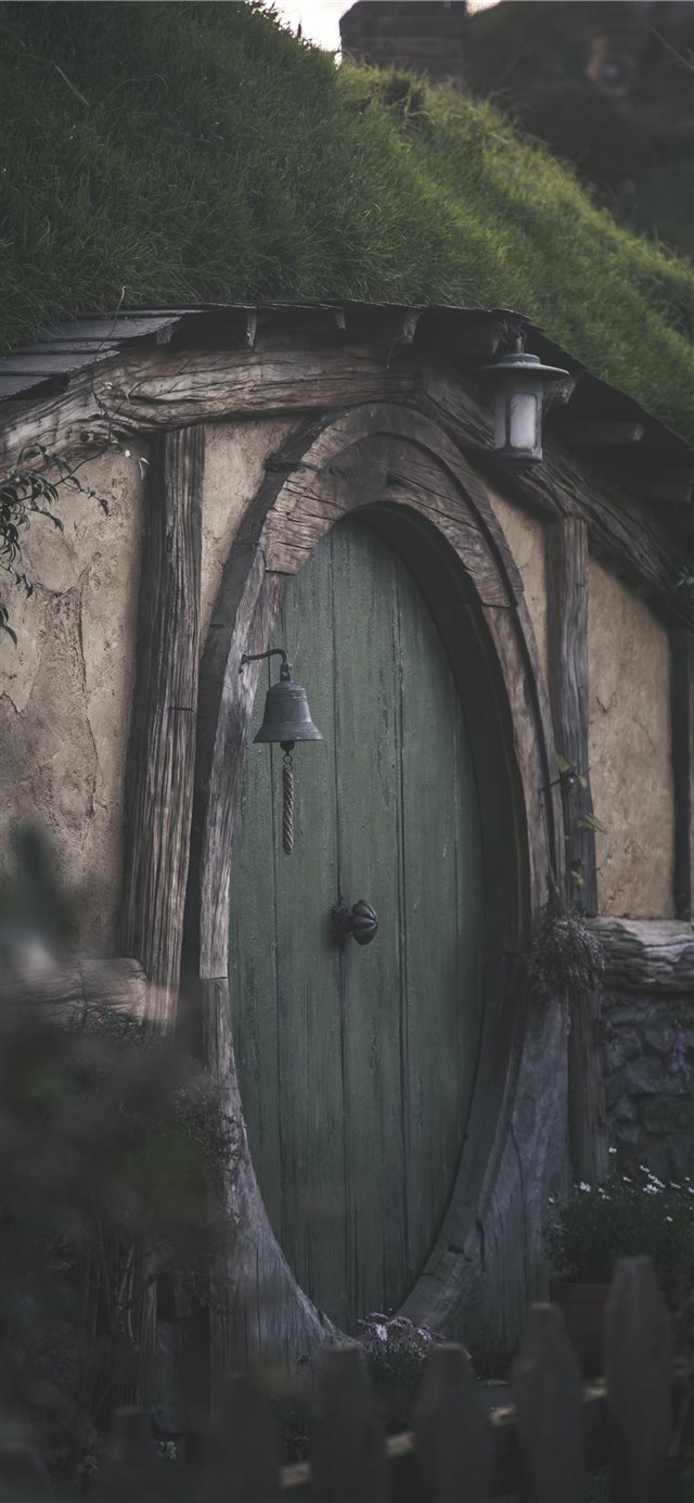 1125x2436 Hobbit Hole - explore iPhone X Wallpaper