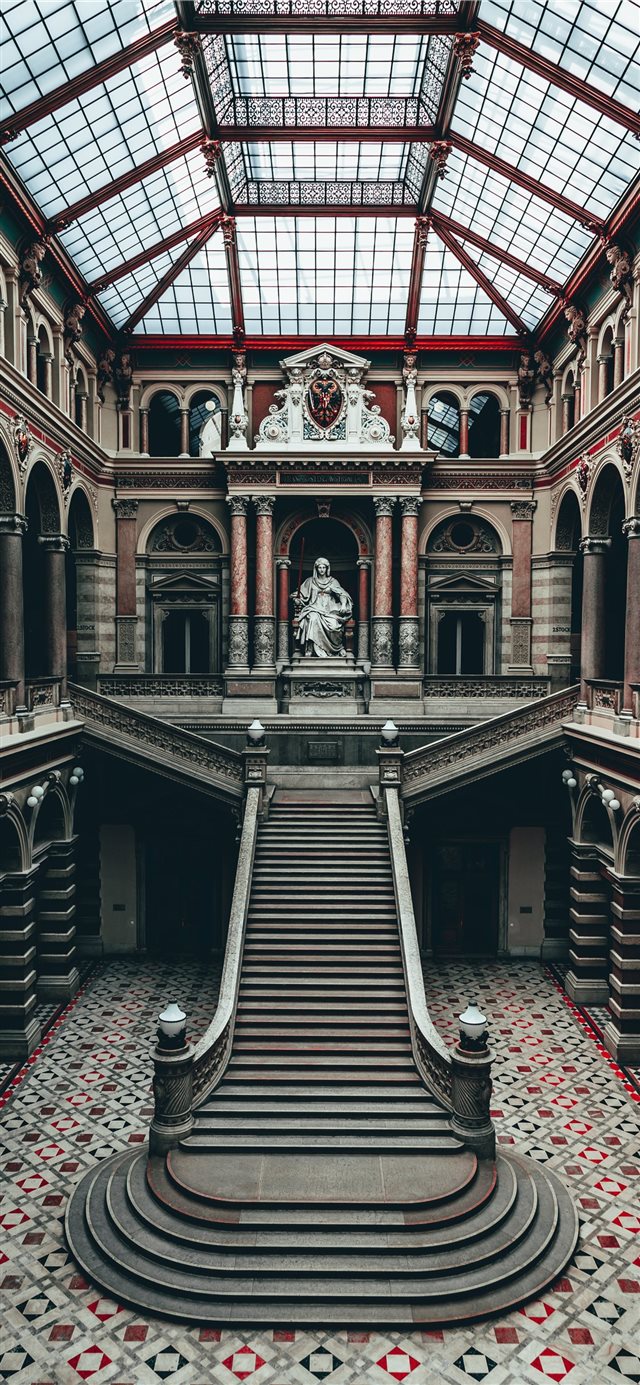 1125x2436 Palace of Justice - interior iPhone X Wallpaper