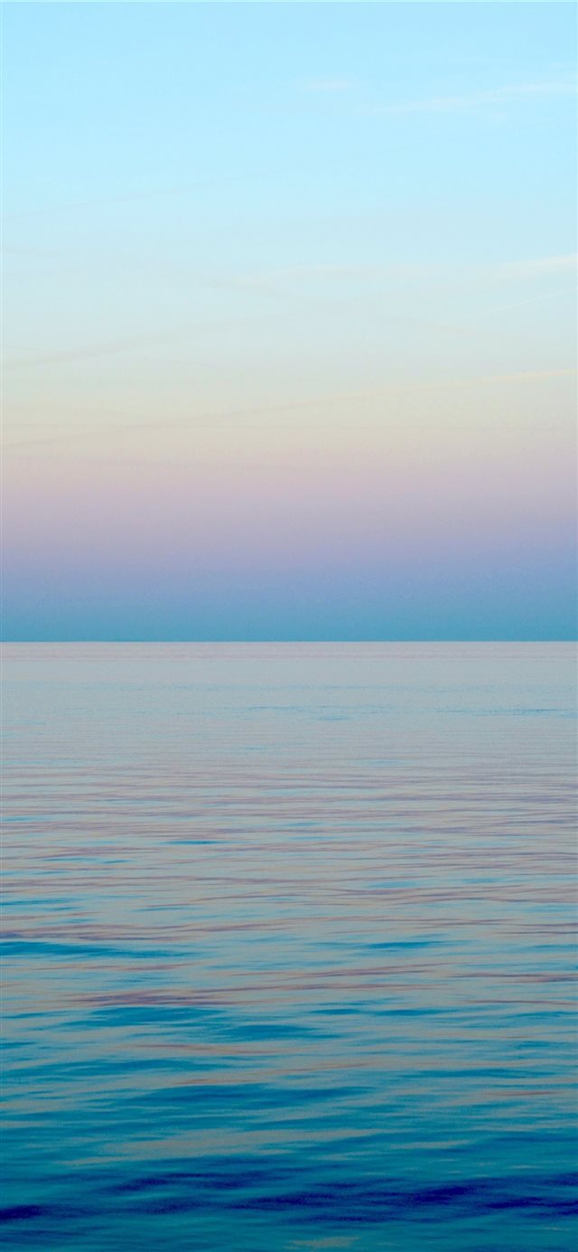 1125x2436 Twilight hour from Copenhagen’s Strandvejen - wide iPhone X Wallpaper