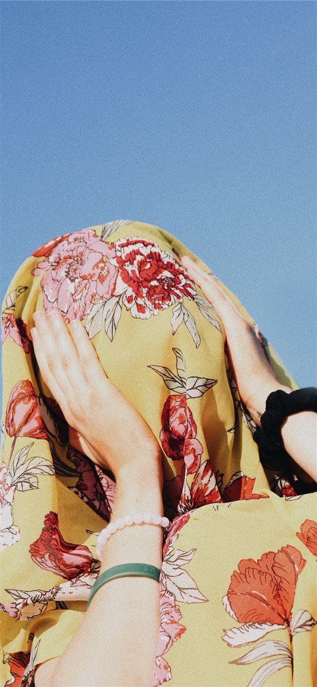 1125x2436 blue - yellow iPhone X Wallpaper