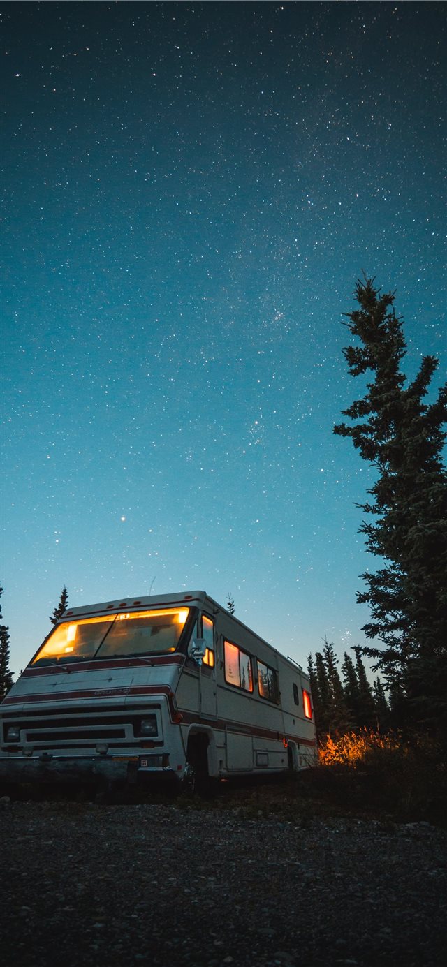 1125x2436 Space Jam - alaska iPhone X Wallpaper