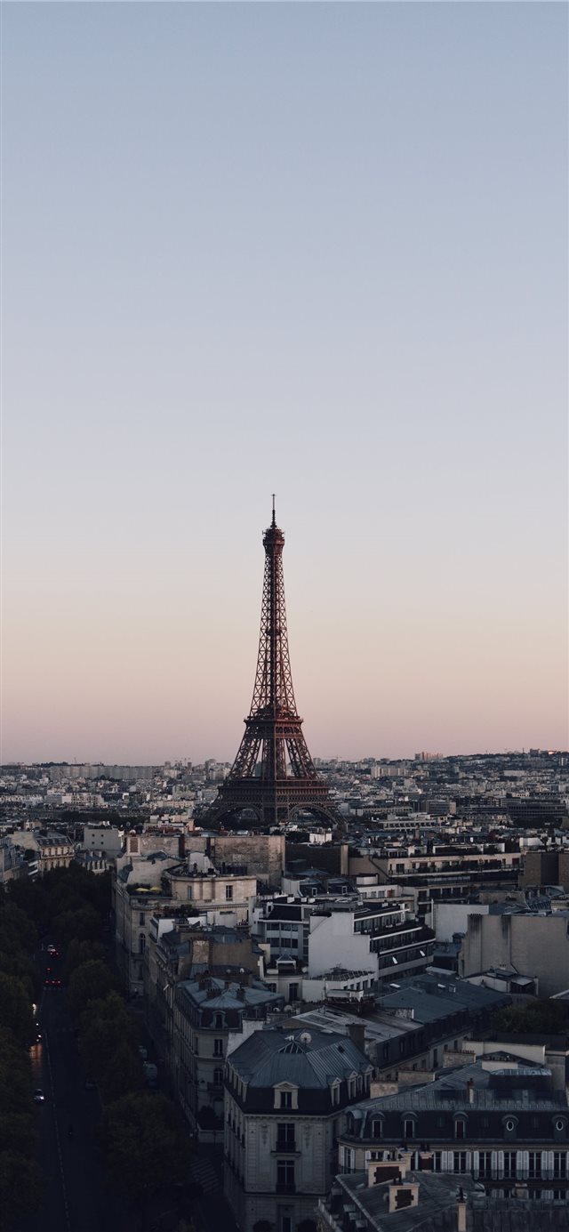 1125x2436 Madame Eiffel at sunset - france iPhone X Wallpaper