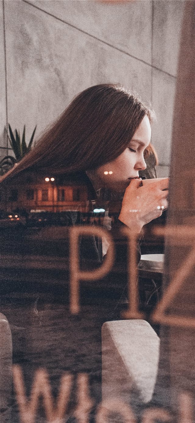 1125x2436 My first photos - cup iPhone X Wallpaper