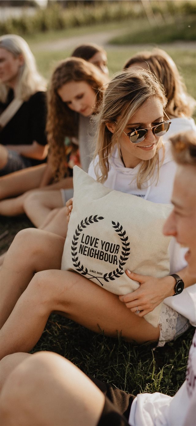 1125x2436 Summer Collection 2018 - fashion iPhone X Wallpaper