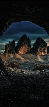 Three peaks of Lavaredo wallpaper