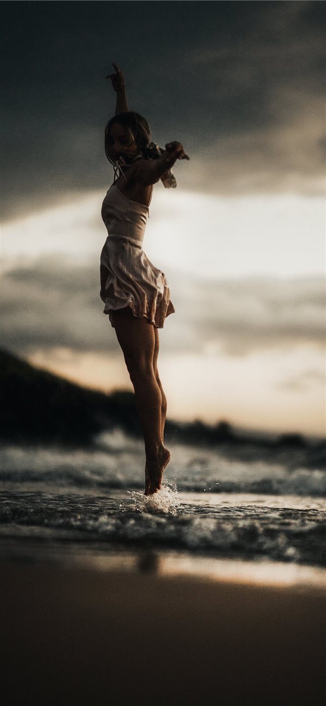 1125x2436 Maui  United States - moody iPhone X Wallpaper