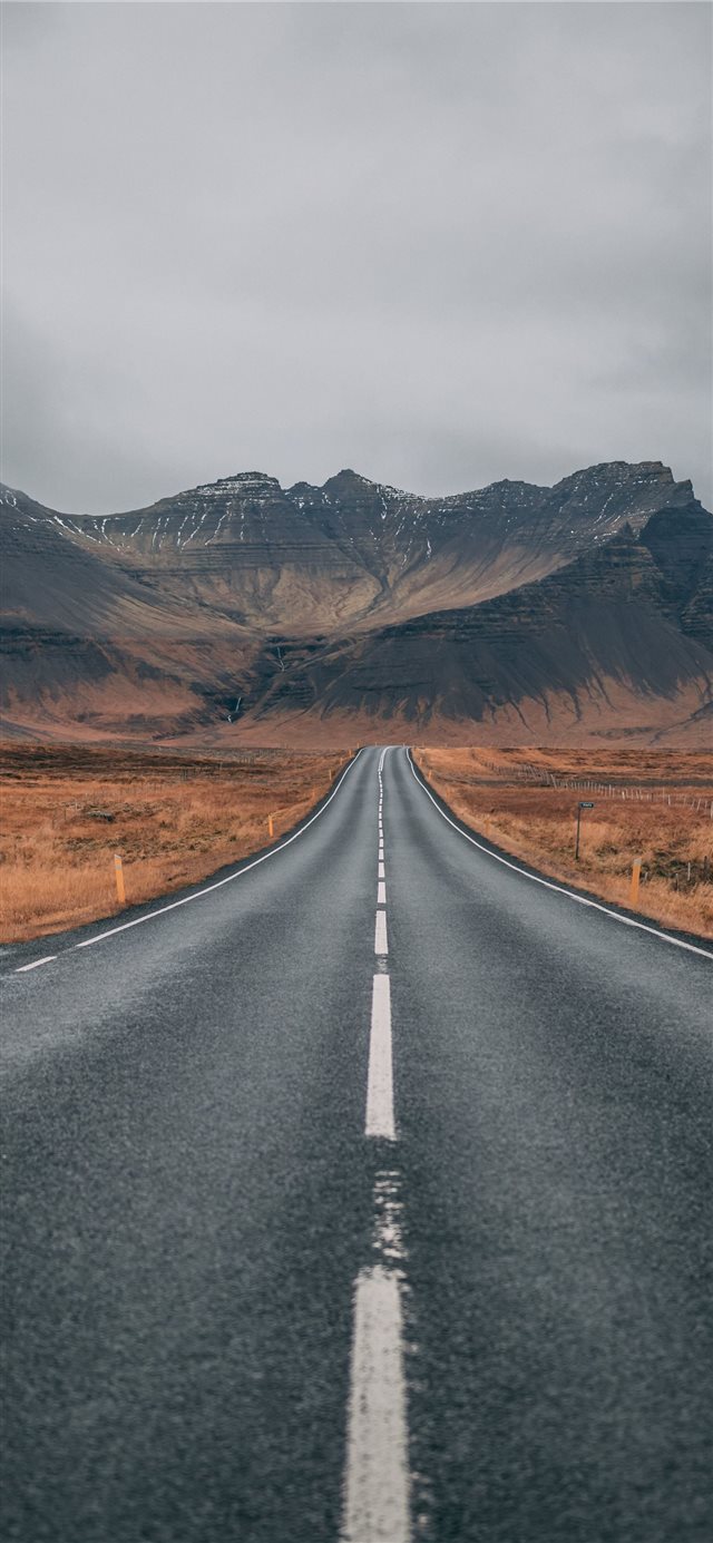 1125x2436 Road to paradise - canon iPhone X Wallpaper