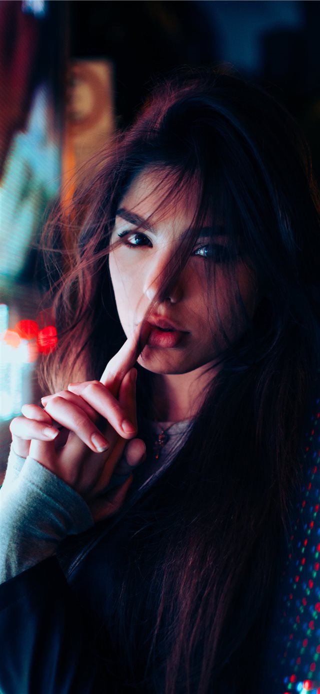 1125x2436 Gabi Diniz - belo horizonte iPhone X Wallpaper